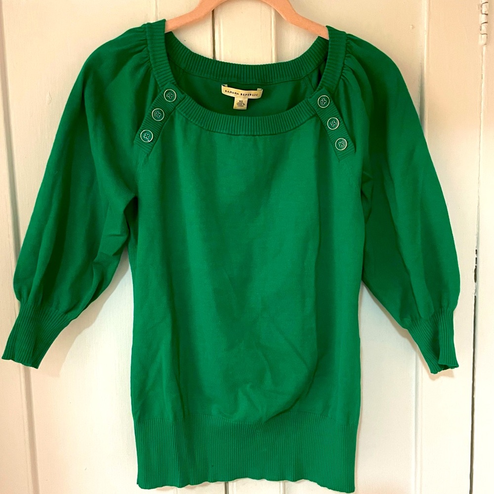 Retro Style Green Sweater